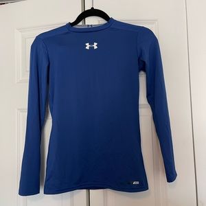 EUC. Youth Large Under Armour heat gear long sleeve top.